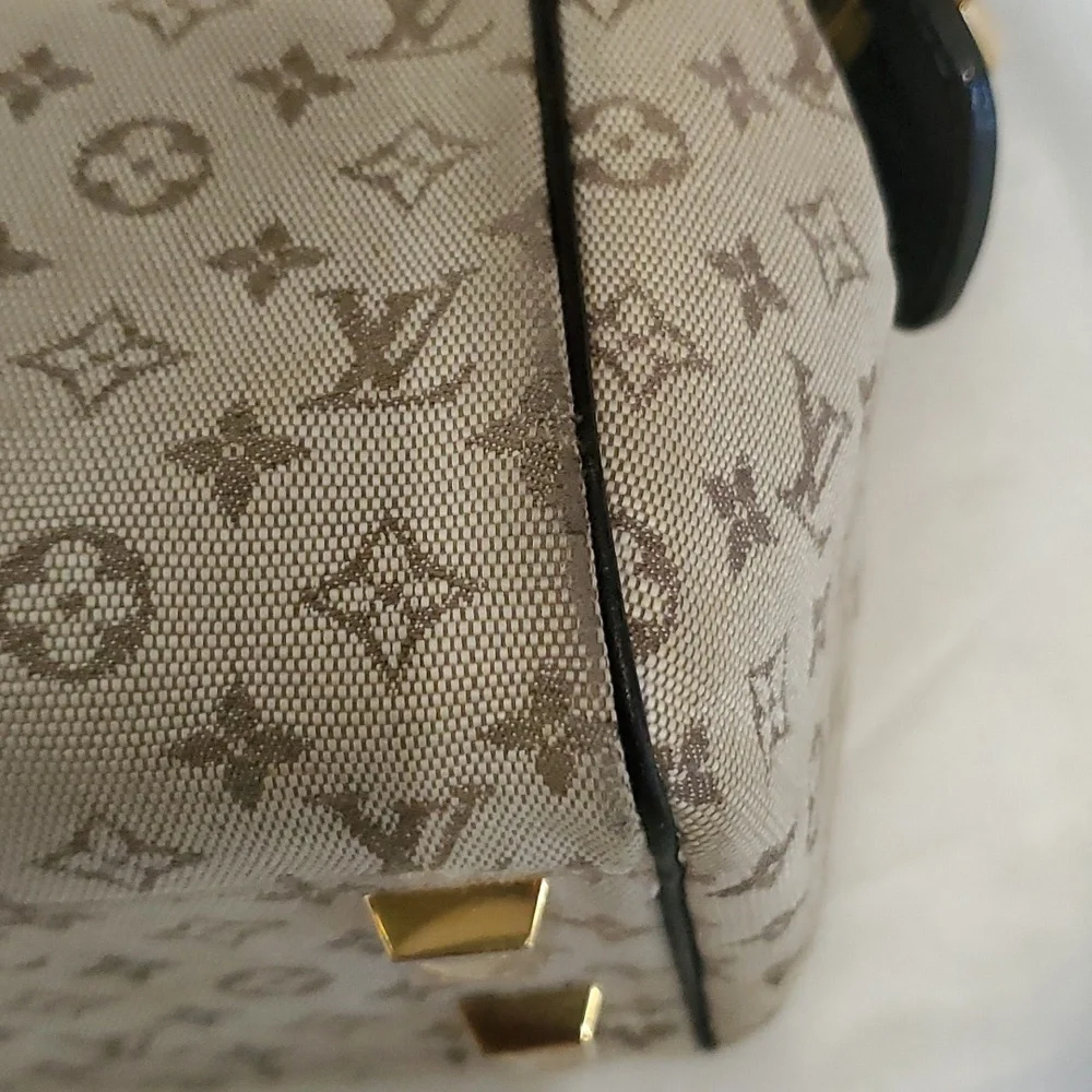 LV Monogram Josephine PM Shoulder Handbag - Picture 15 of 16